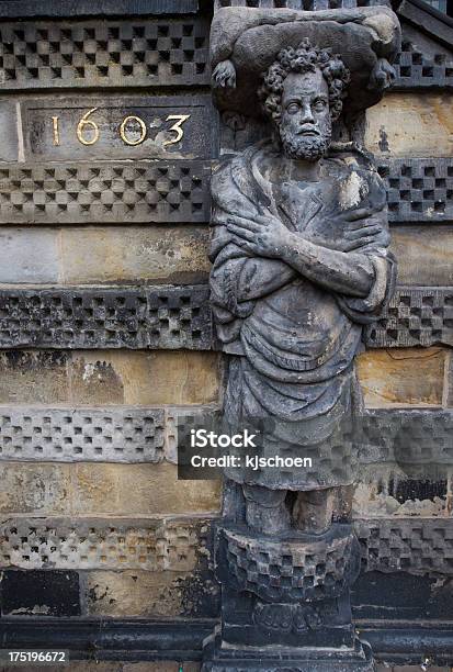 Goudastatue Und Außenansicht Stockfoto und mehr Bilder von Alt - Alt, Europa - Kontinent, Fotografie