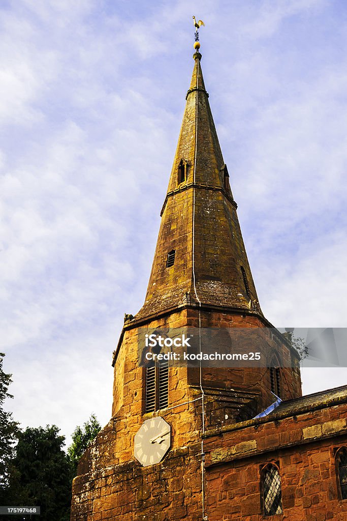 La iglesia parroquial - Foto de stock de Aguja - Chapitel libre de derechos