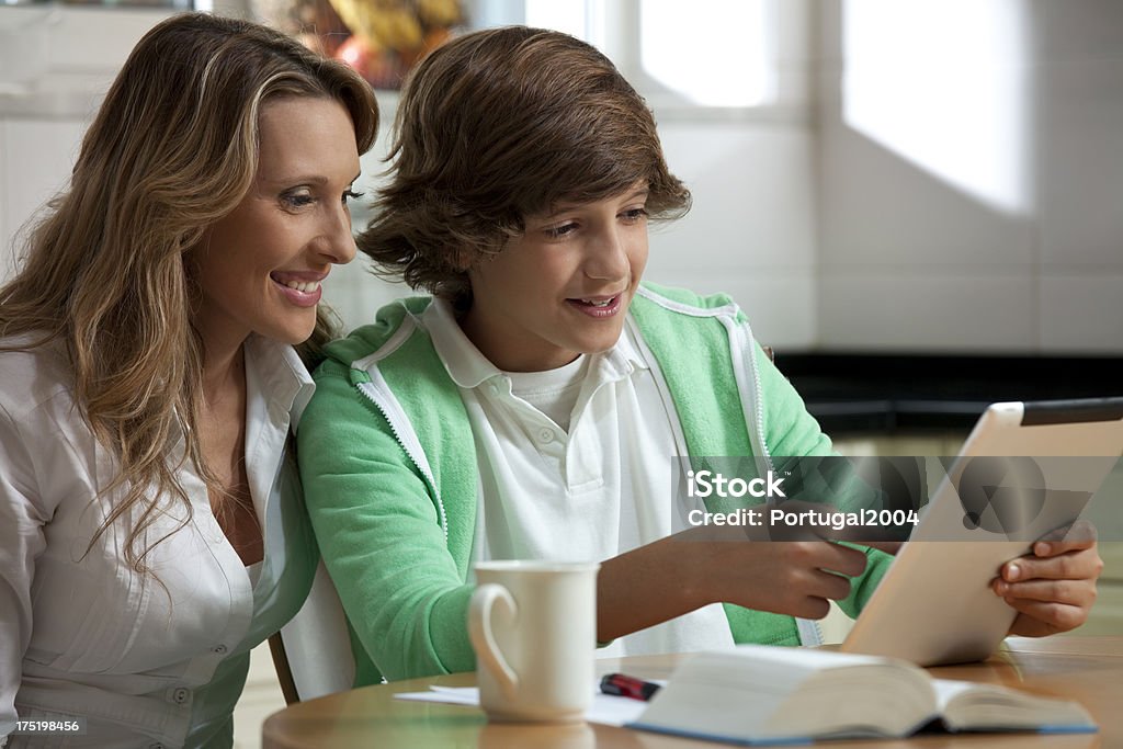 Bons momentos em família. - Foto de stock de 14-15 Anos royalty-free