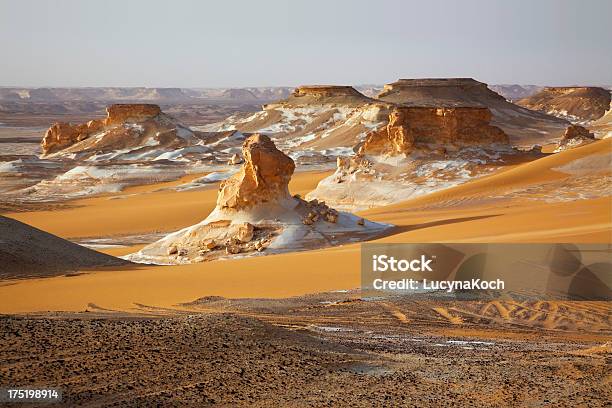Sahara Desert Stockfoto und mehr Bilder von Afrika - Afrika, Australisches Buschland, Bildhintergrund