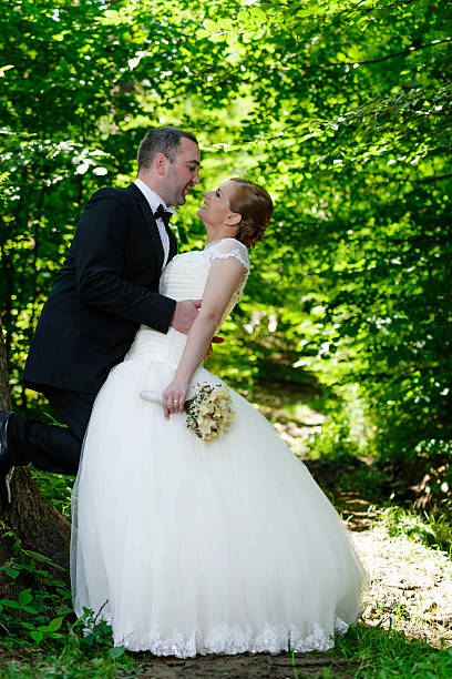 istock grooms outdoors 175199886