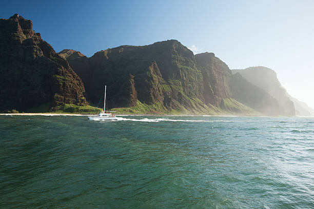 istock Napali cruise,  Kauai, Hawaii, USA. 175201089