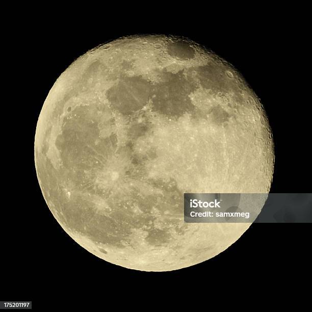 Foto de Lua Cheia e mais fotos de stock de Amarelo - Amarelo, Incandescência, Lua cheia - Lua