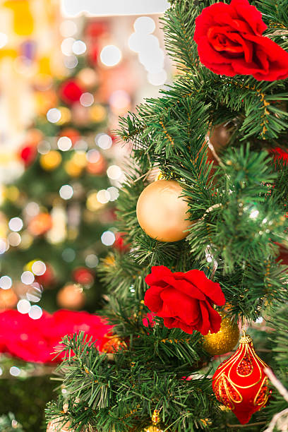 istock Christmas Tree with Golden Ornaments and Roses 175202141