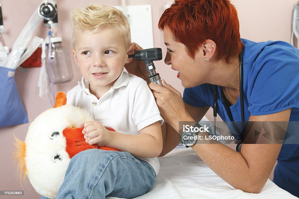 Kinderheilkunde-nicht Essen Check - Lizenzfrei Allgemeinarztpraxis Stock-Foto