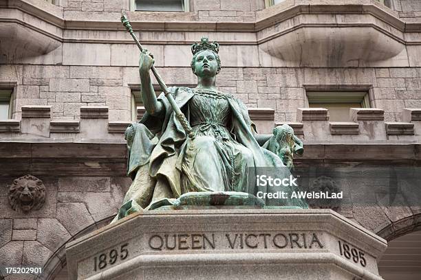 Queen Victoria Statue Mcgill University Montreal Stock Photo - Download Image Now - Queen Victoria I, Montréal, Architecture
