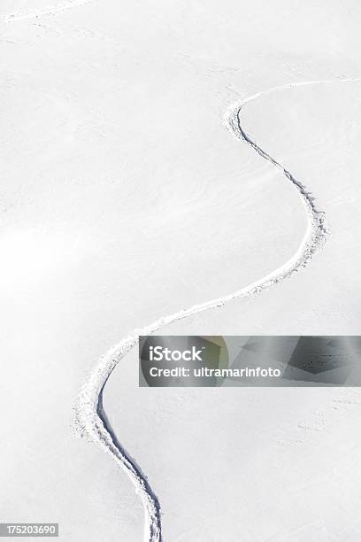 Snow Texturpfad Stockfoto und mehr Bilder von Skispur - Skispur, Schnee, Abstrakt