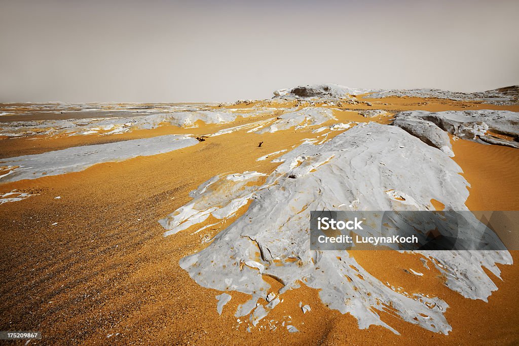 Sand dunes und Steinen - Lizenzfrei Afrika Stock-Foto