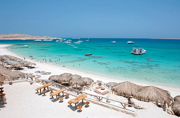 Baech resort "Beautiful sandy beach on Giftun Island near Hurghada, Red Sea, Egypt.Giftun island is a popular diving site.See my other...." egypt stock pictures, royalty-free photos & images