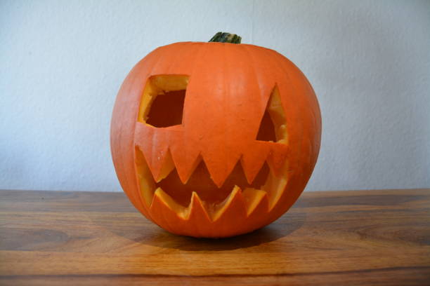 istock Halloween pumpkin carved, halloween face 1752111974