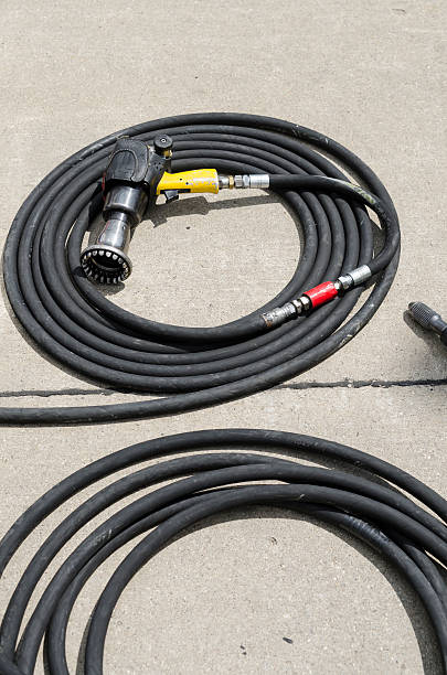 istock Wheel gun and hose 175212025