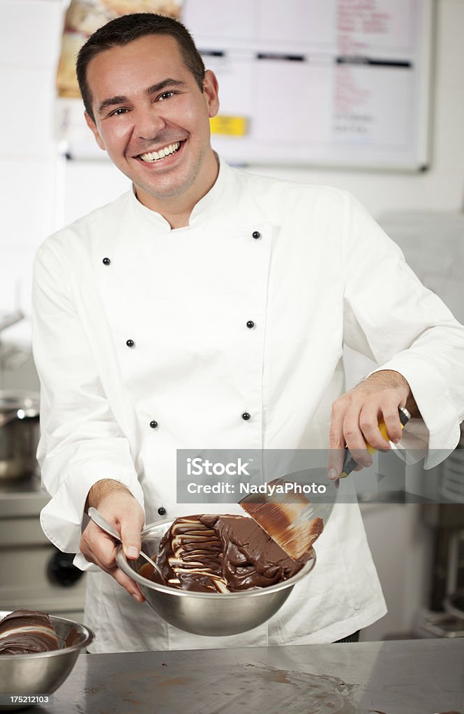 chef de pastelería - Foto de stock de 30-39 años libre de derechos
