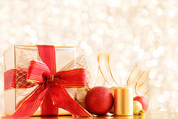 istock Christmas gift and balls 175213300