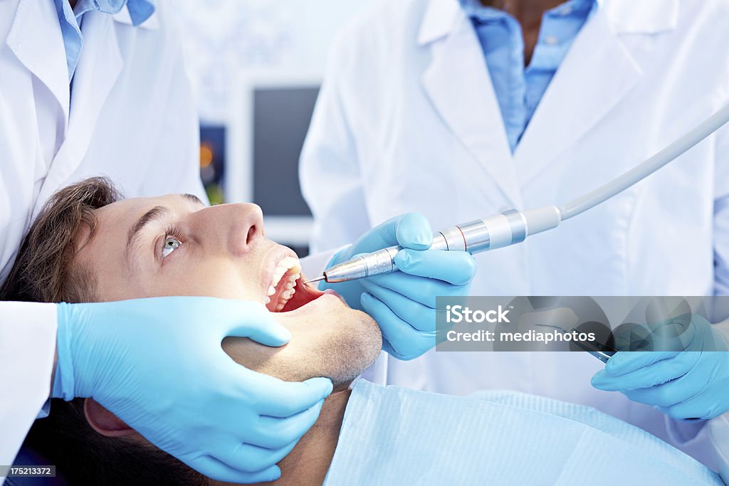Zahnärztlichen Behandlung - Lizenzfrei 20-24 Jahre Stock-Foto