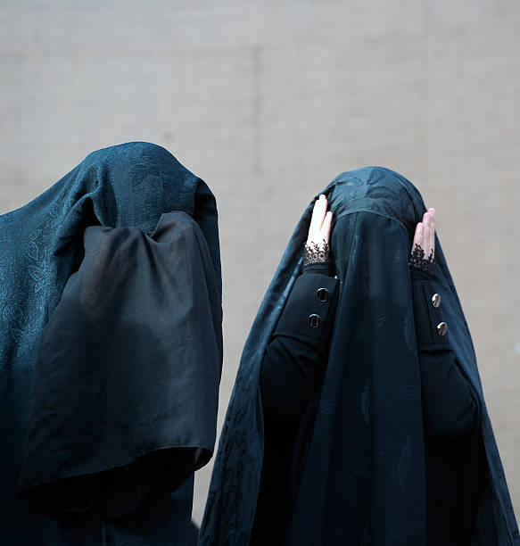 istock Unrecognized muslim women are crying 175214348