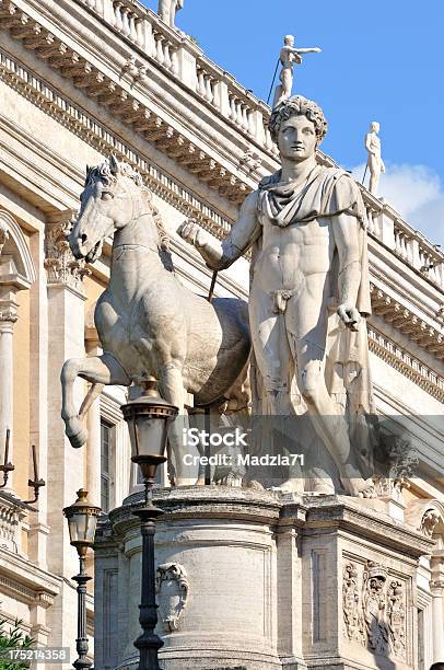 Capitol A Roma - Fotografie stock e altre immagini di Antico - Condizione - Antico - Condizione, Nudo, Statua