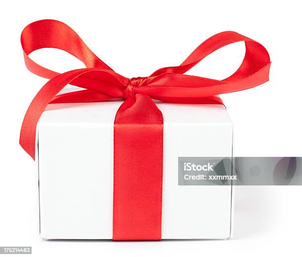 Weiße Geschenkbox Mit Roter Schleife Stockfoto und mehr Bilder von Band - Band, Bildschärfe, Clipping Path