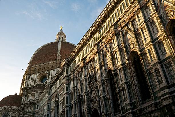 Catedral de manhã, Florence (Basílica de Santa Maria del Fiore) - fotografia de stock