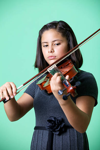 istock Young girl with  violin 175215783