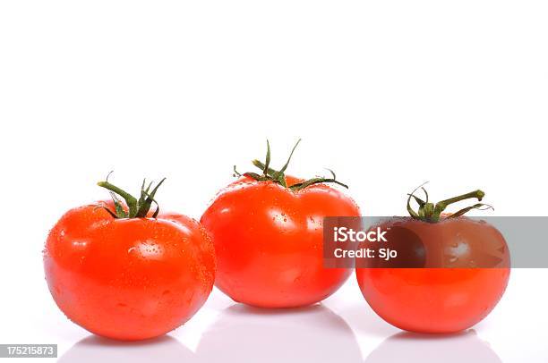 Di Pomodoro - Fotografie stock e altre immagini di Alimentazione sana - Alimentazione sana, Antiossidante, Brillante