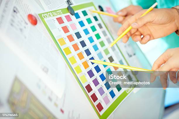 Motivo - Fotografie stock e altre immagini di Colore descrittivo - Colore descrittivo, Scegliere, Scelta