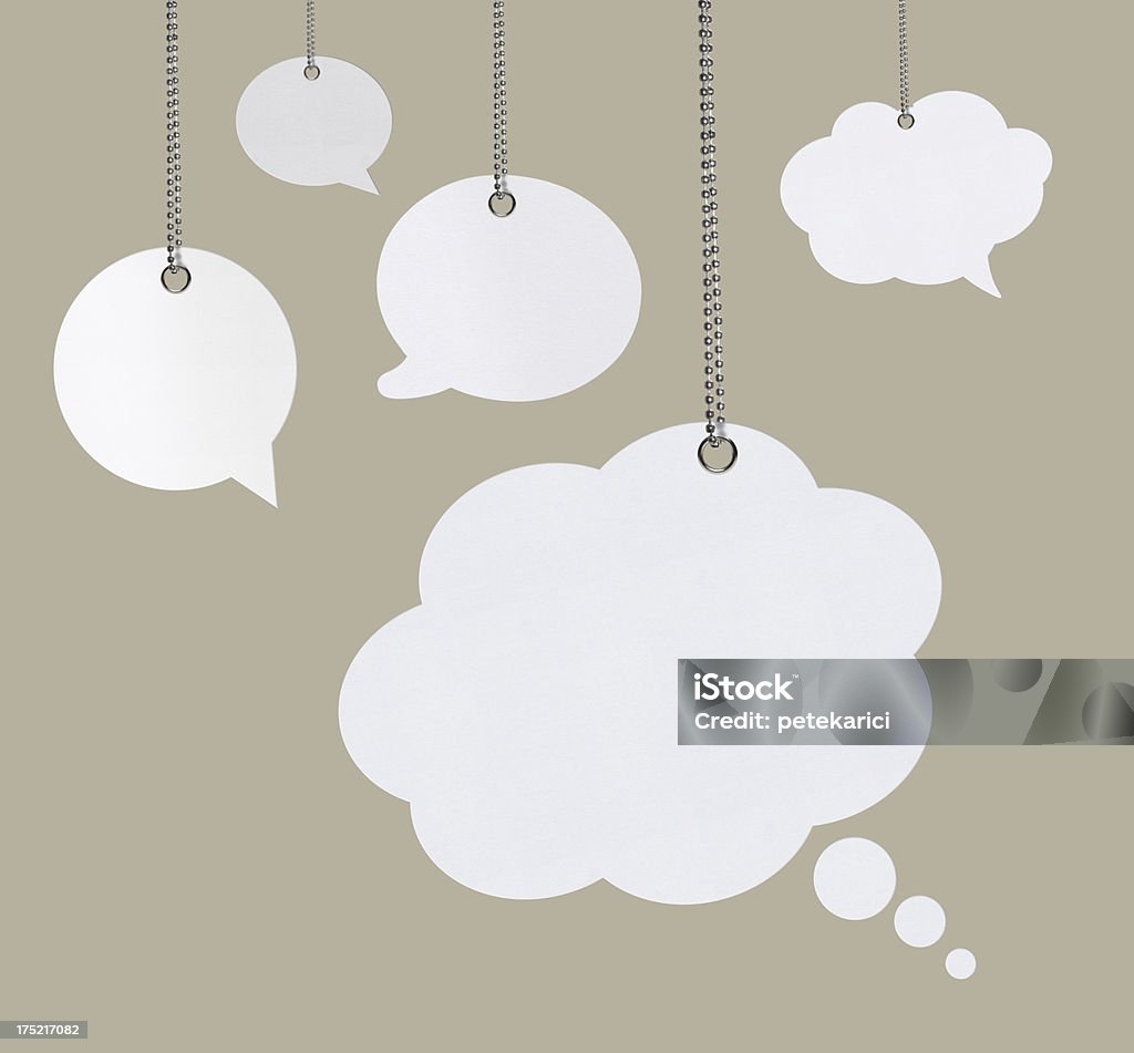 Вешать Speech Bubbles - Стоковые фото Brand Name Online Messaging Platform роялти-фри