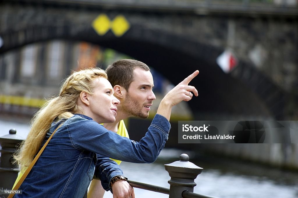 Casal jovem em amor - Foto de stock de Adulto royalty-free