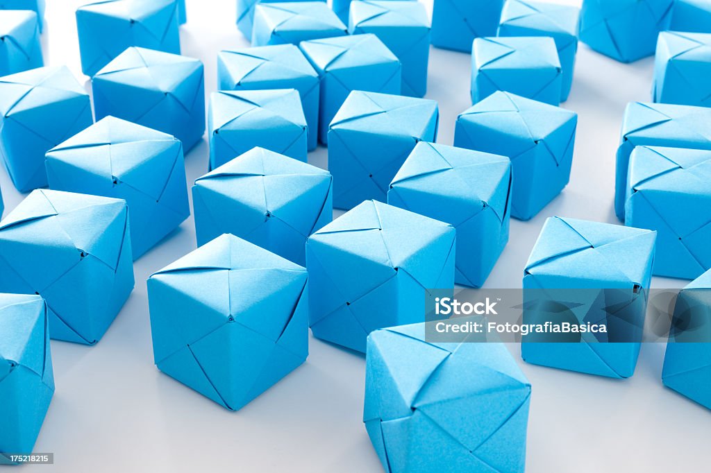 Carta blu cubi - Foto stock royalty-free di Origami