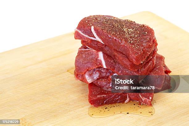 Carne De Vaca - Fotografias de stock e mais imagens de Bife - Bife, Cru, Pilha - Arranjo