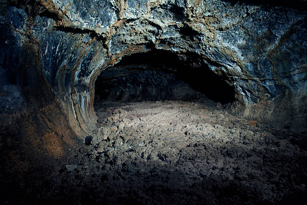 istock Golden Dome Cave at Lava Beds National Monument 175218712