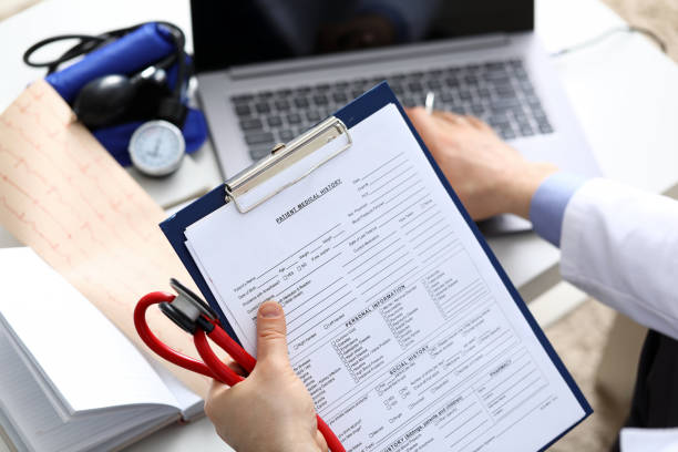 istock Filling out patient medical history, personal data 1752223014