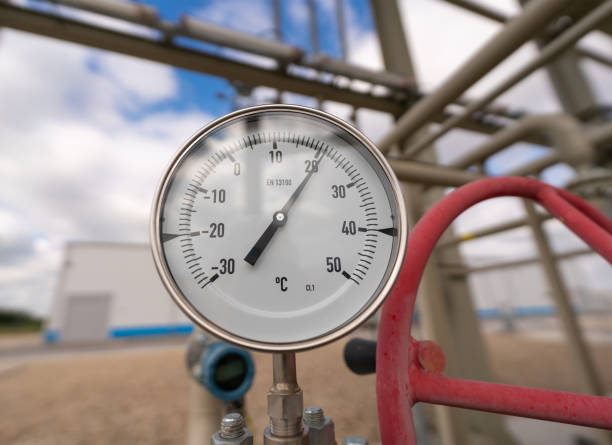 istock Temperature indicator close up with gas transport object in the background 1752227443