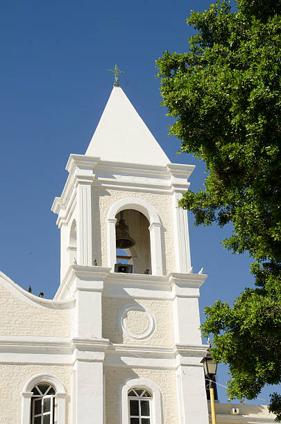 la iglesia católica de san josé del cabo - town san jose del cabo mexico color image fotografías e imágenes de stock