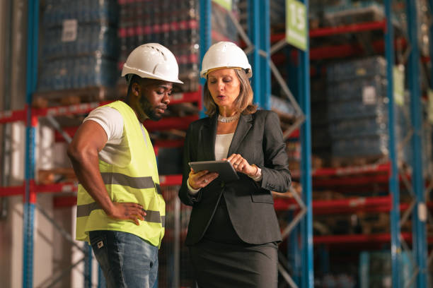 istock A foreperson and a worker in the Warehouse. 1752241405