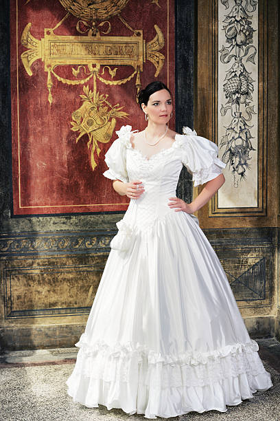 istock Bride in front of a roman wall 175225720