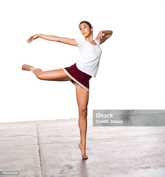 Dança Menina Adolescente - Fotografias de stock e mais imagens de Adolescente - Adolescente, Adulto, Agilidade