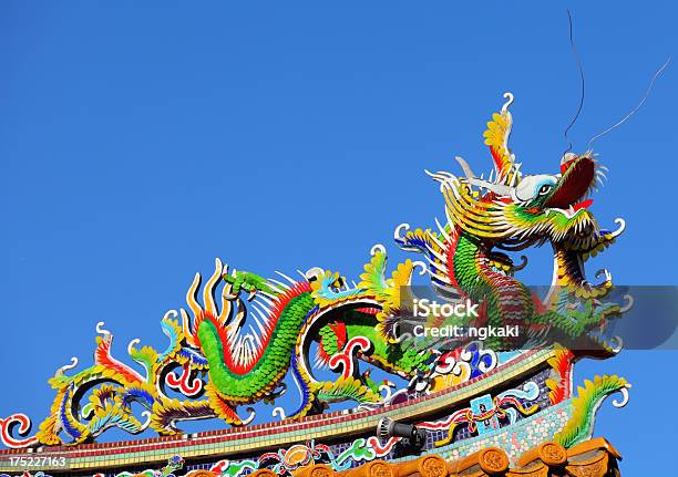Templo Asiático Dragão - Fotografias de stock e mais imagens de Arte - Arte, Arte e Artesanato - Arte visual, Asiático e indiano