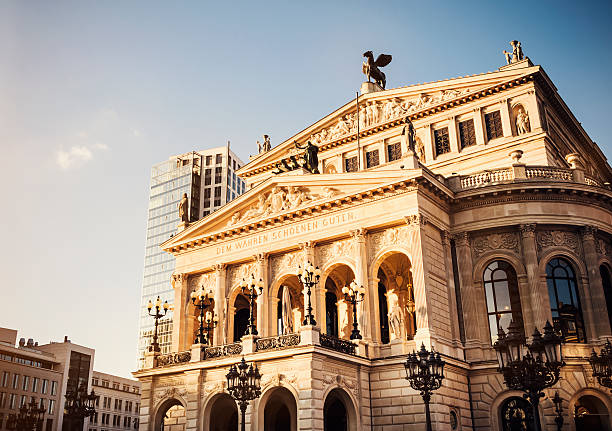 istock Alte Oper in Frankfurt am Main 175228861