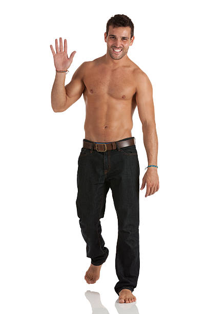 привлекательные молодые мышечная парень размахивающий лапами его исполнение - shirtless professional sport cheerful front view стоковые фото и изображения