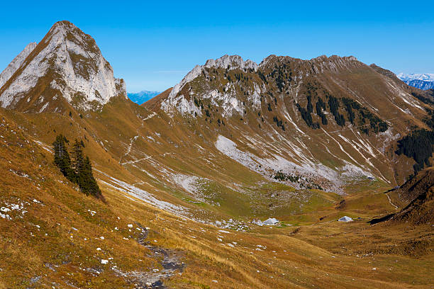 istock Autumn in the mountains 175230585
