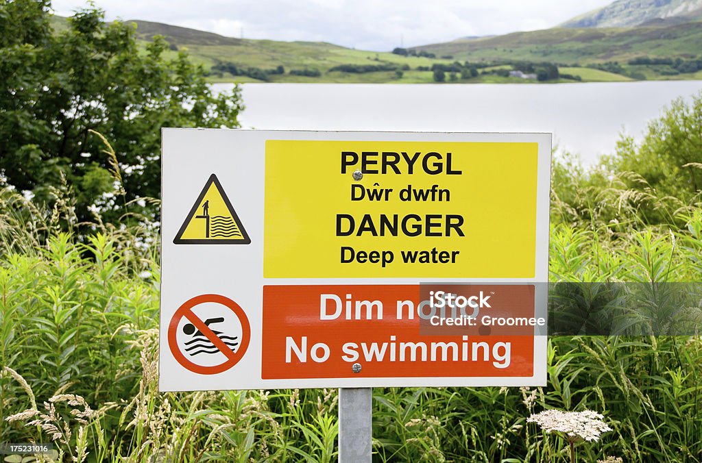 Gefahr nicht schwimmen! - Lizenzfrei Berg Stock-Foto