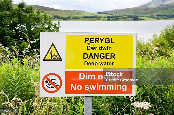 Gefahr Nicht Schwimmen Stockfoto und mehr Bilder von Berg - Berg, England, Ertrinken