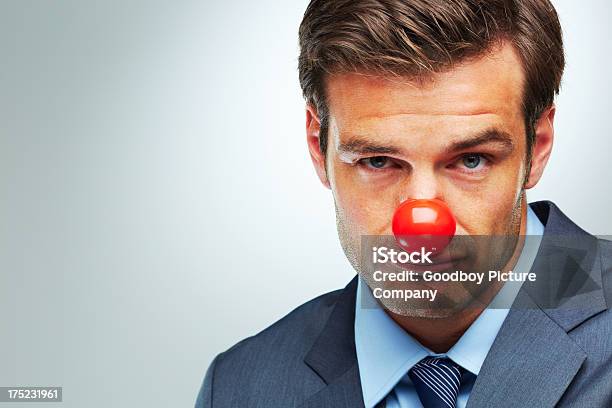 Mala Negocios Hace Que Esta Triste Payaso Foto de stock y más banco de imágenes de Actuación - Representación - Actuación - Representación, Adulto, Adulto joven