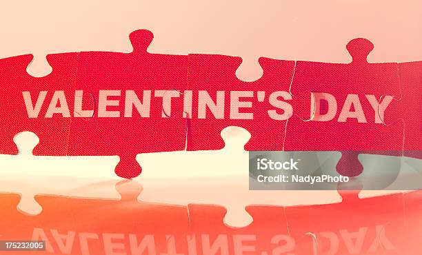 Puzzle Di Giorno Di San Valentino - Fotografie stock e altre immagini di Amore - Amore, Cartolina di San Valentino, Collegare i puntini