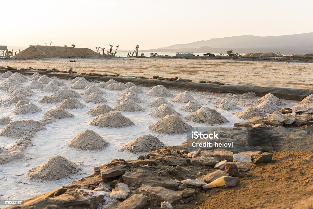 Lago Afdera soluzione fisiologica - Foto stock royalty-free di Industria mineraria