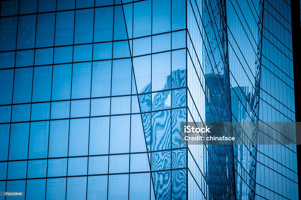 Negocios moderno edificio de vidrio - Foto de stock de Abstracto libre de derechos