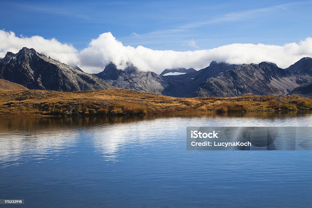 Outono nas montanhas - Foto de stock de Alpes europeus royalty-free