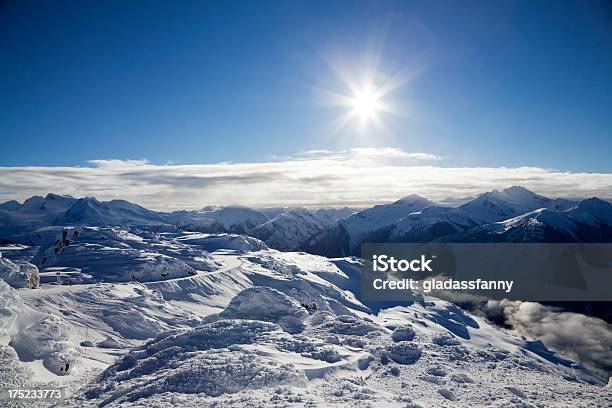 Sunburst Na Góry - zdjęcia stockowe i więcej obrazów Kolumbia Brytyjska - Kolumbia Brytyjska, Słoneczny, Whistler - Kolumbia Brytyjska