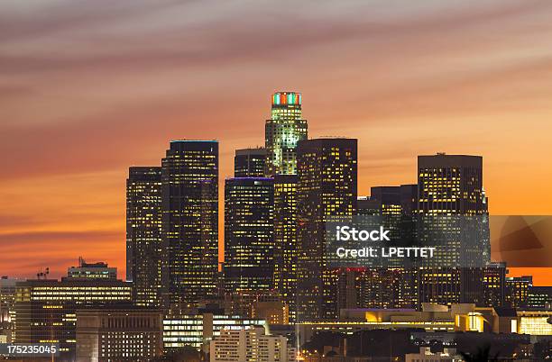 Los Angeles - zdjęcia stockowe i więcej obrazów Bez ludzi - Bez ludzi, Budynek z zewnątrz, Długie naświetlanie