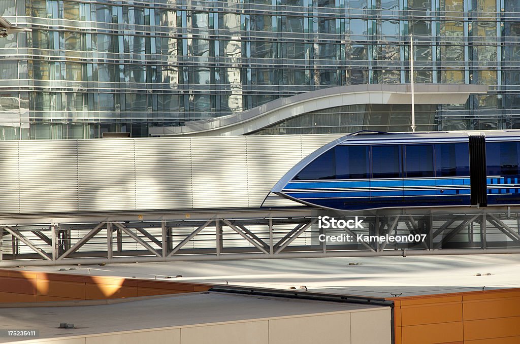 Скоростной поезд - Стоковые фото Архитектура роялти-фри